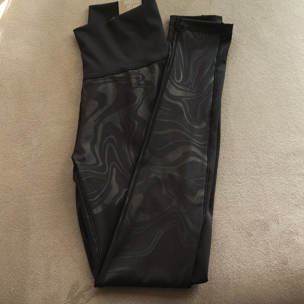 Black Adidas Tights w/graphic small